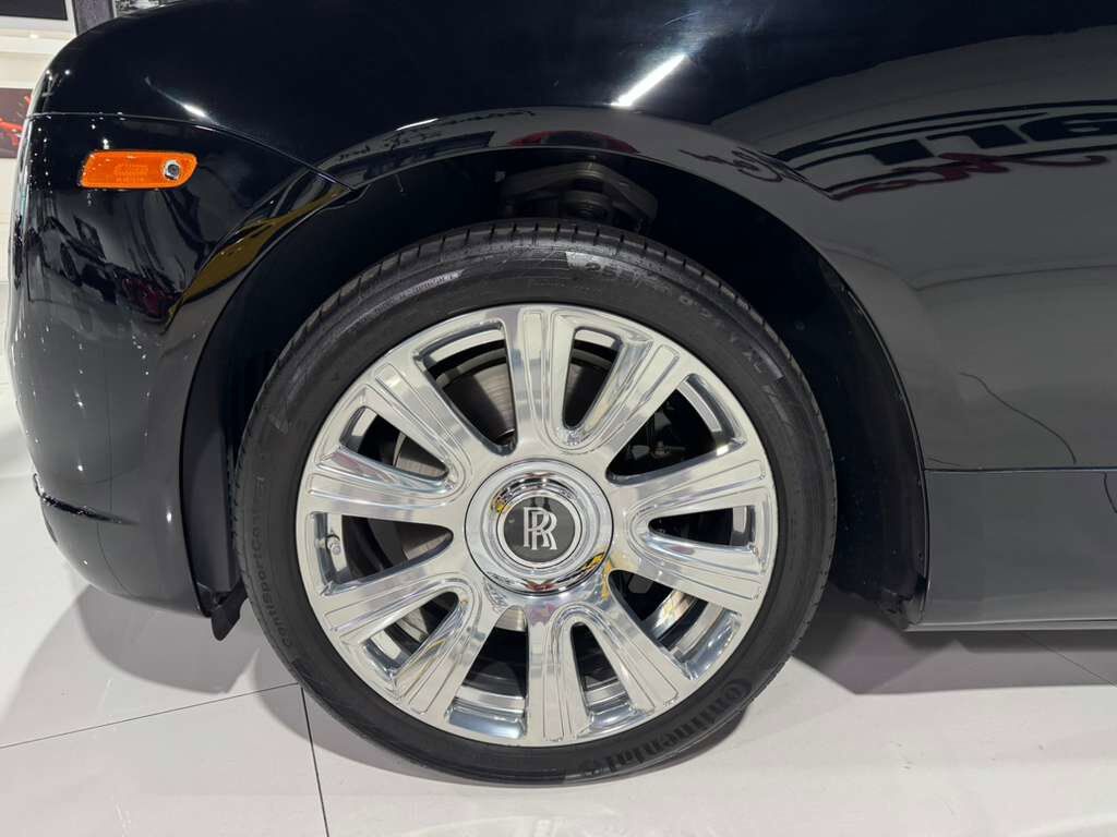 2017 Rolls-Royce Dawn Bespoke Audio system, bookmatched wood trim AND MUCH MORE!!! Fort Lauderdale FL