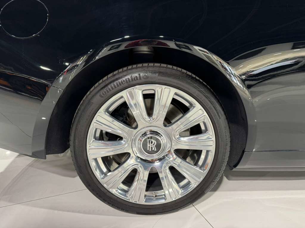 2017 Rolls-Royce Dawn Bespoke Audio system, bookmatched wood trim AND MUCH MORE!!! Fort Lauderdale FL