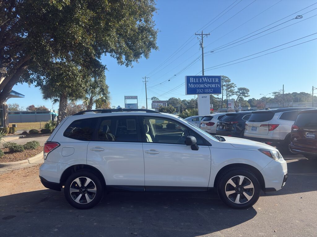 2017 Subaru Forester 2.5i (CVT)