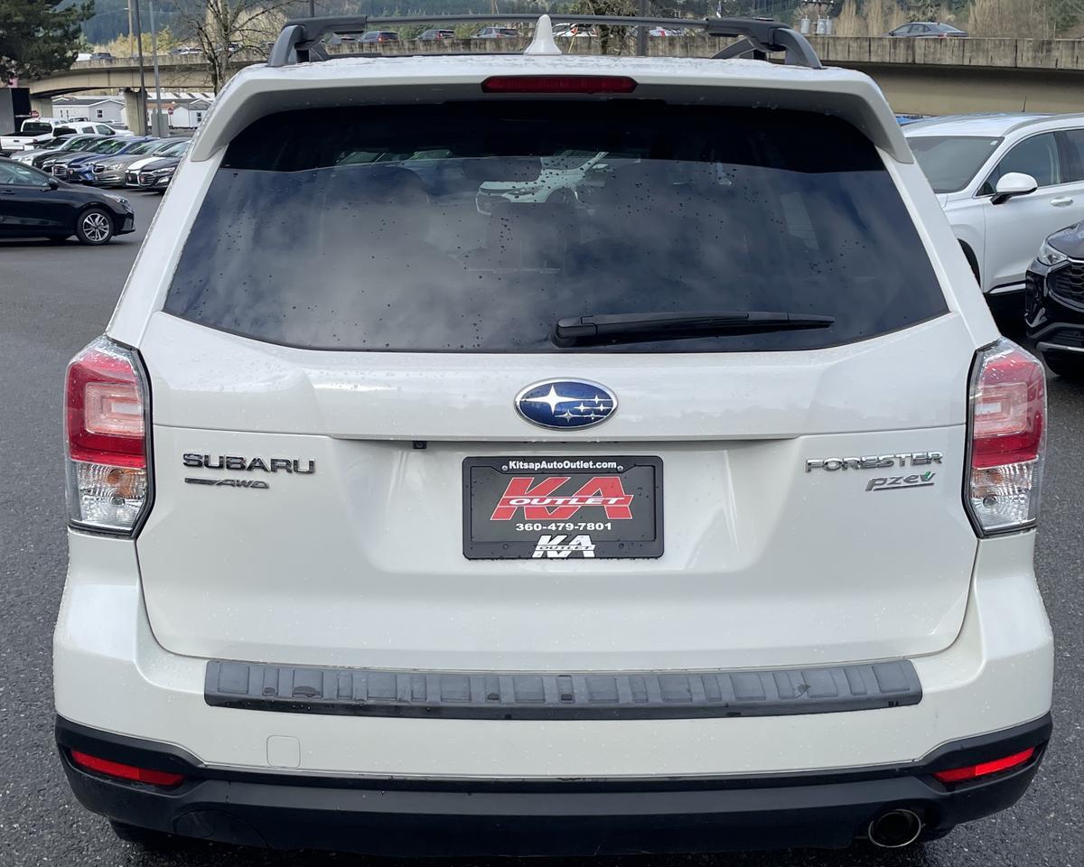 2017 Subaru Forester 2.5i Limited Sport Utility 4D Port Orchard WA