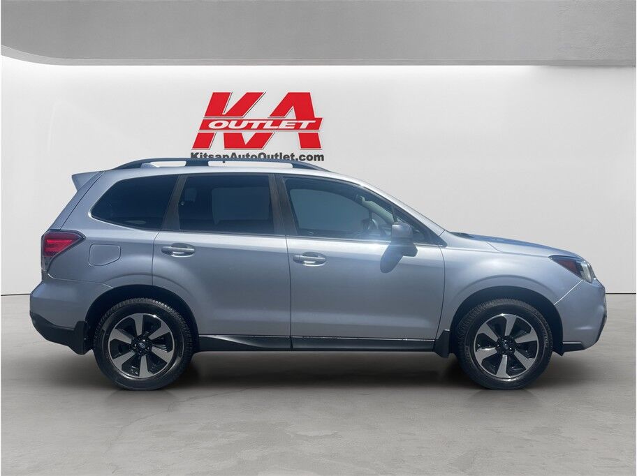 2017 Subaru Forester 2.5i Premium Sport Utility 4D