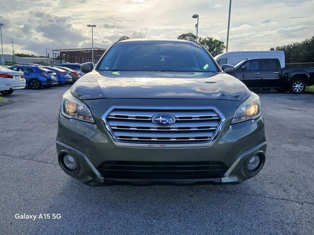 2017 Subaru Outback 2.5i Premium Wagon 4D