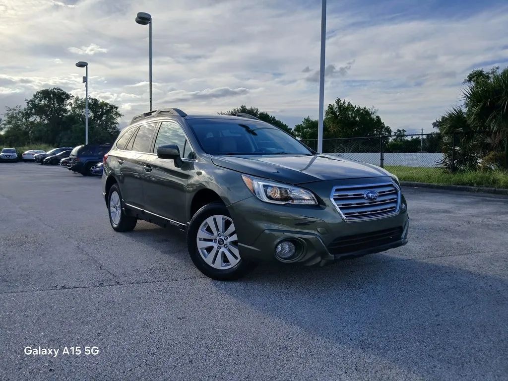 2017 Subaru Outback 2.5i Premium Wagon 4D