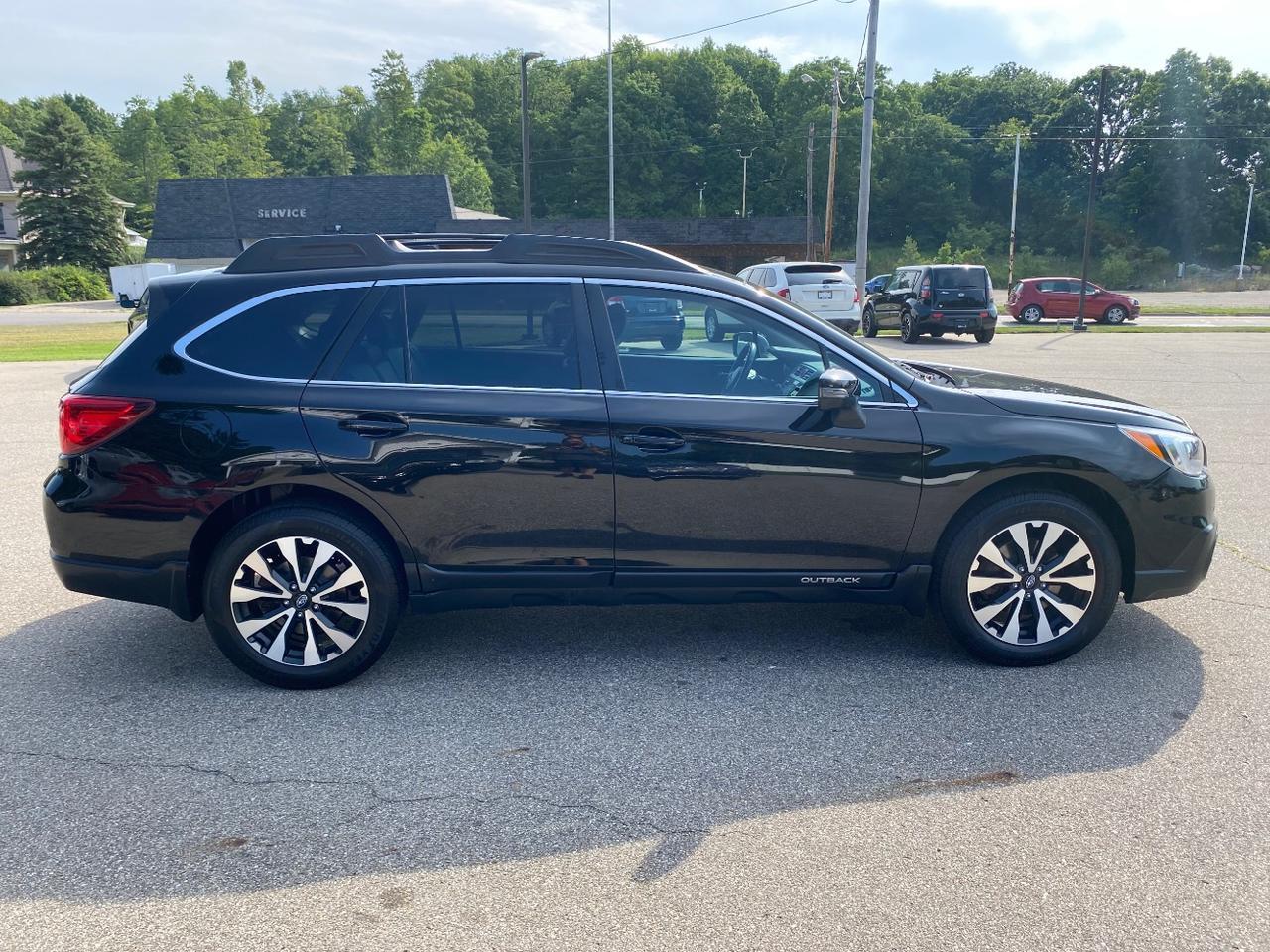2017 Subaru Outback 3.6R Limited Hastings MI