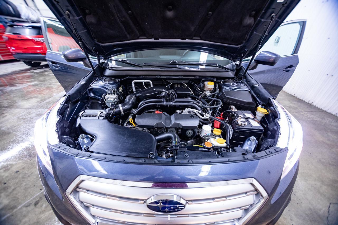 2017 Subaru Outback AWD 2.5i PSeat BCam Red Deer AB