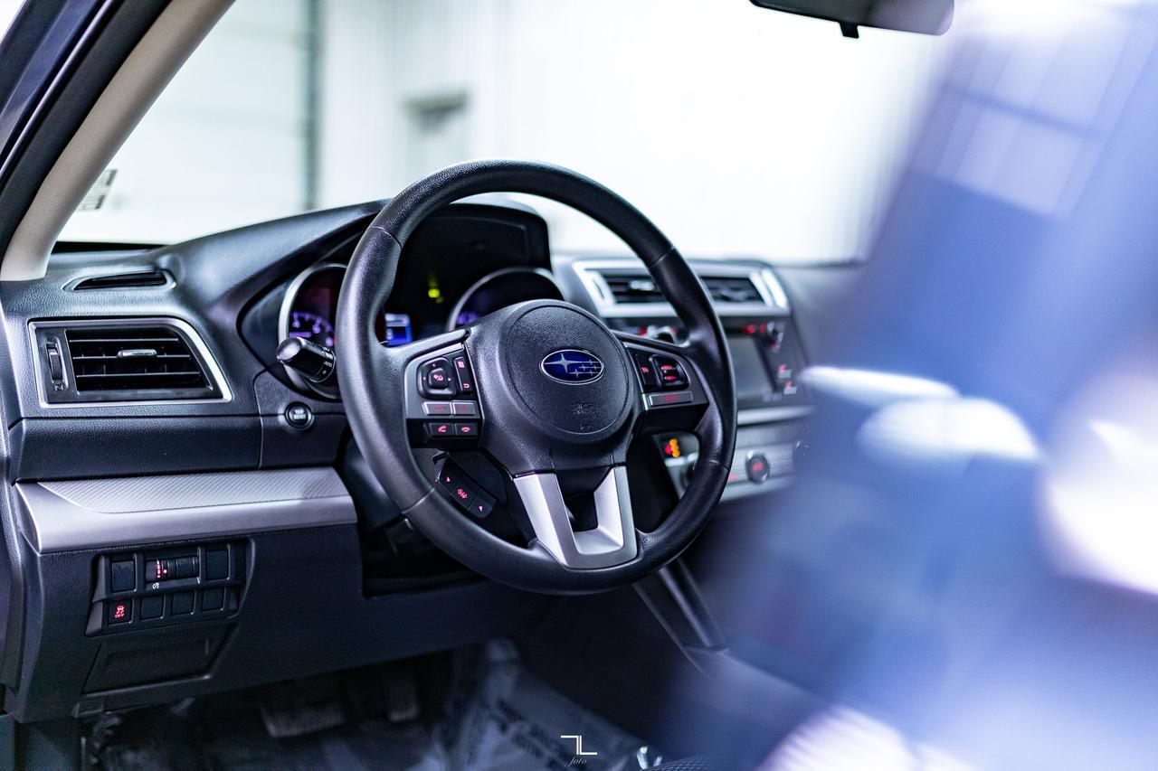 2017 Subaru Outback AWD 2.5i PSeat BCam Red Deer AB