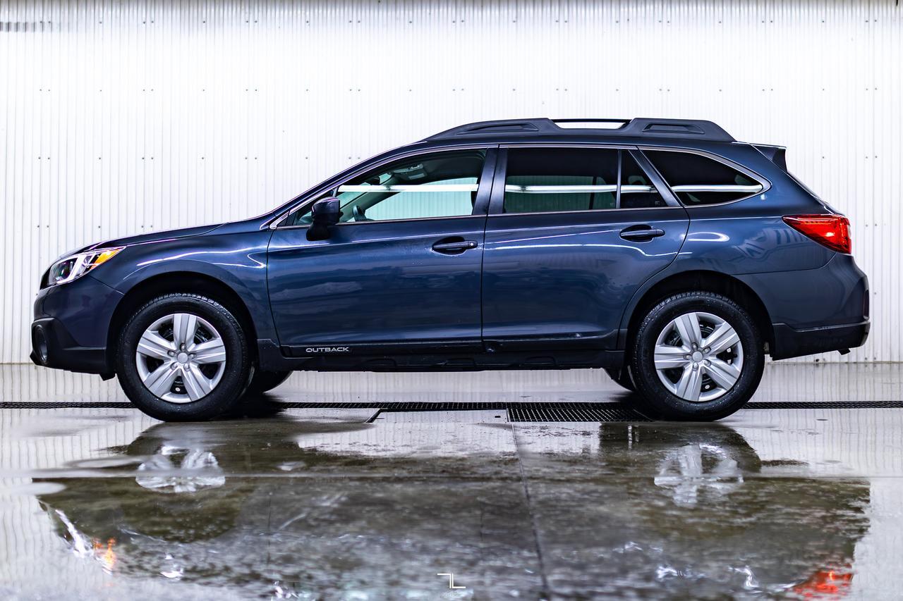 2017 Subaru Outback AWD 2.5i PSeat BCam Red Deer AB