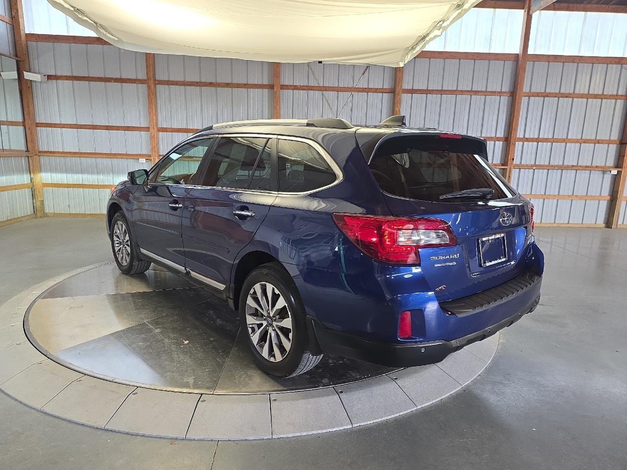 2017 Subaru Outback Touring Sand Lake NY