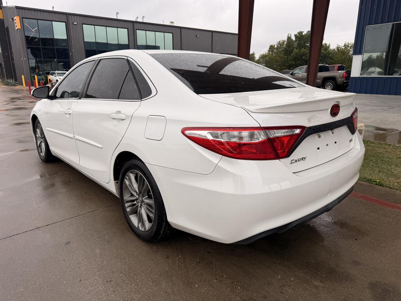2017 TOYOTA CAMRY