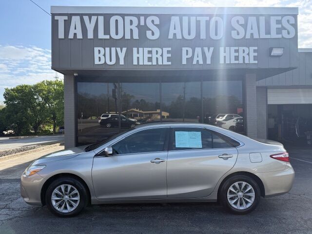 2017 TOYOTA CAMRY LE