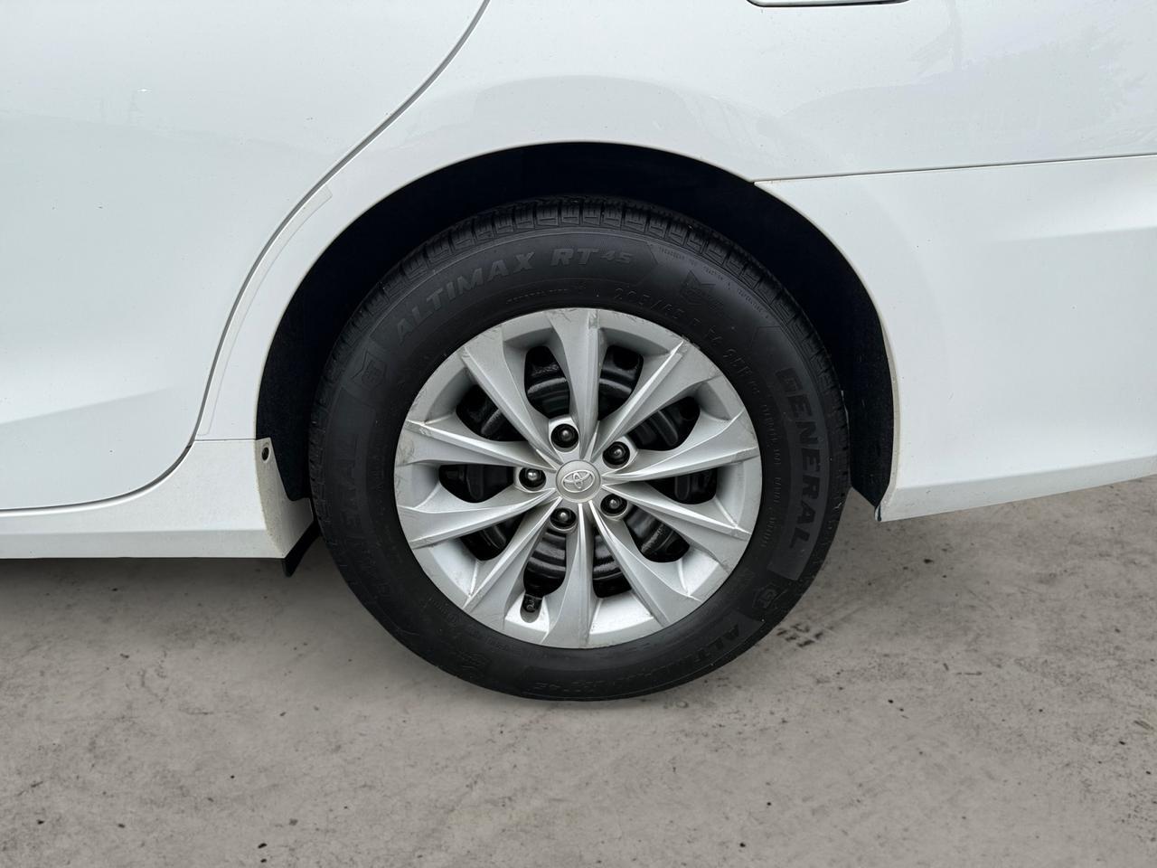 2017 TOYOTA CAMRY SE; LE; XLE; X Kansas City MO
