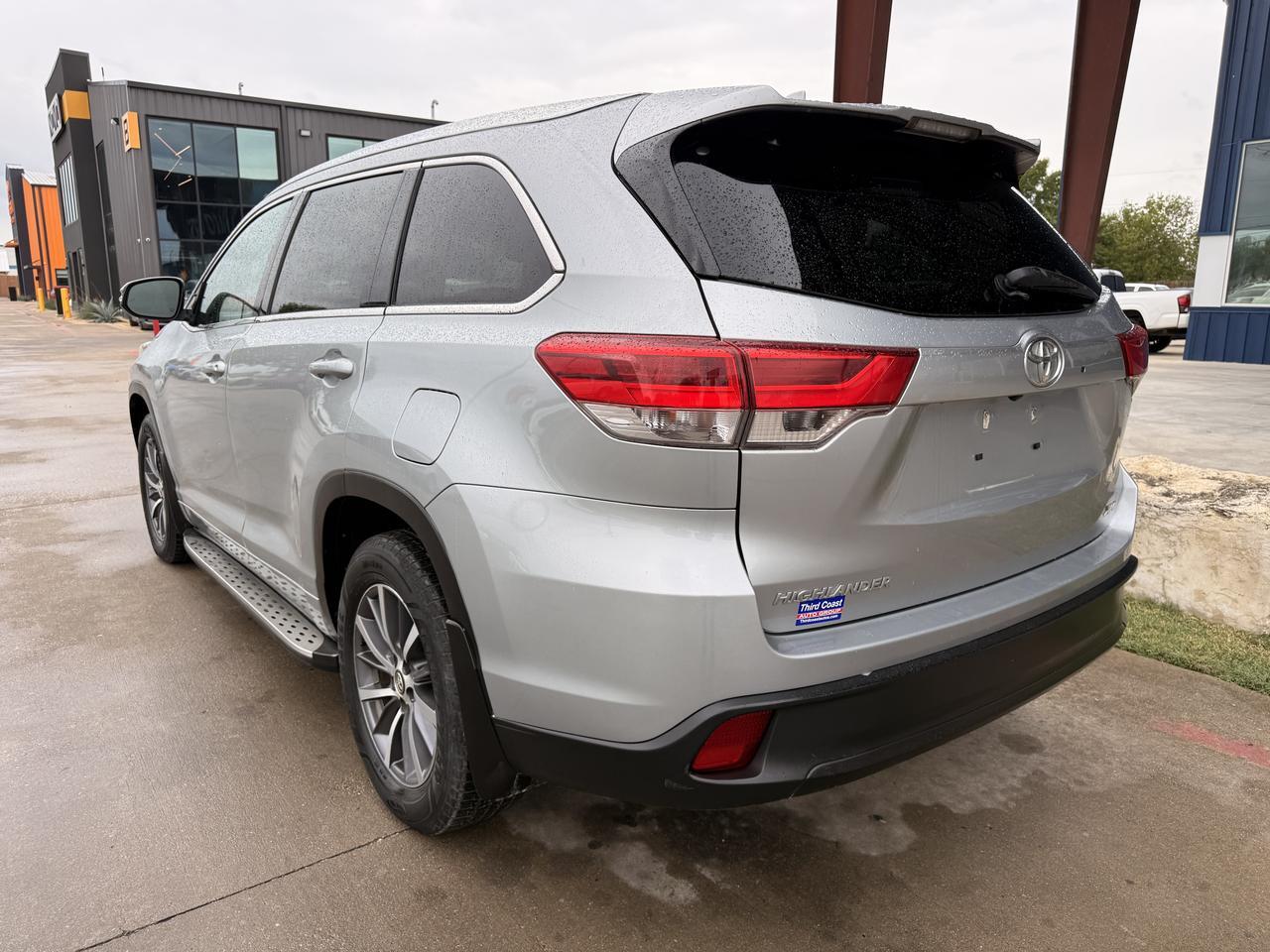 2017 TOYOTA HIGHLANDER
