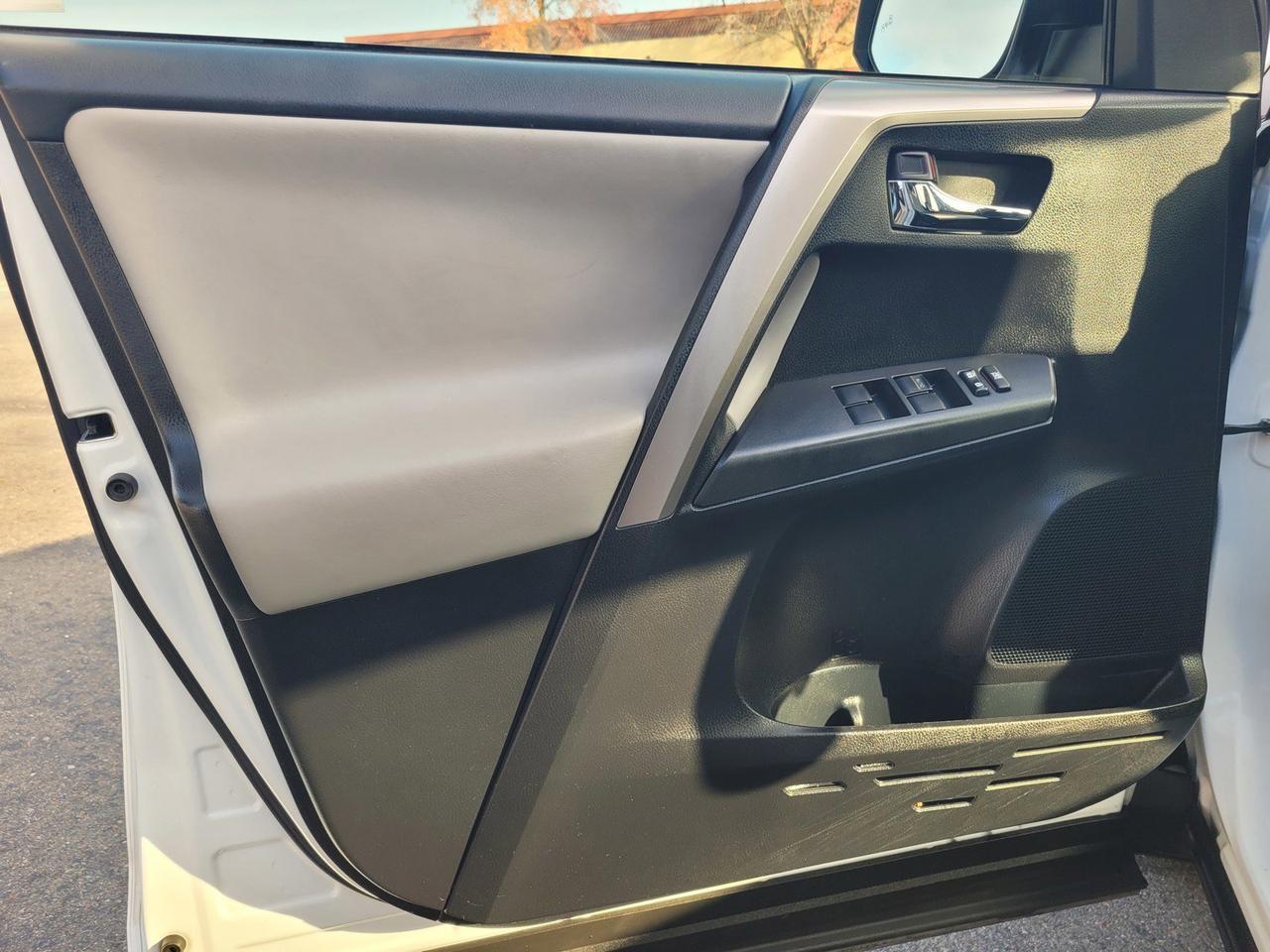 2017 TOYOTA RAV4 HYBRID Roseville CA