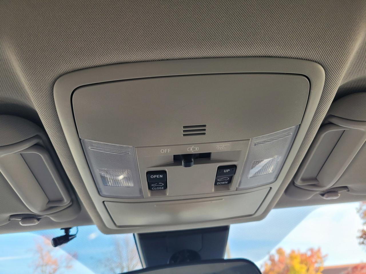 2017 TOYOTA RAV4 HYBRID XLE Roseville CA