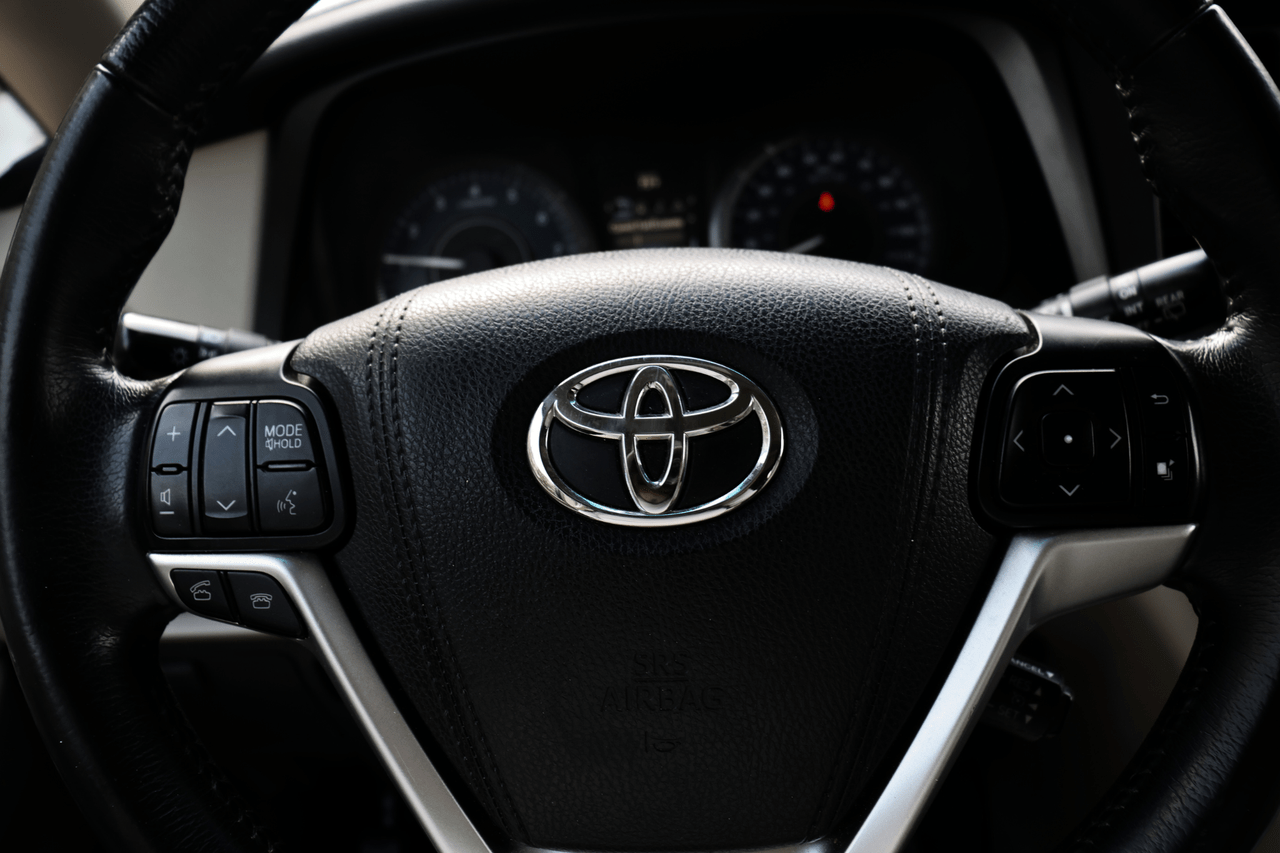 2017 TOYOTA SIENNA XLE Houston TX