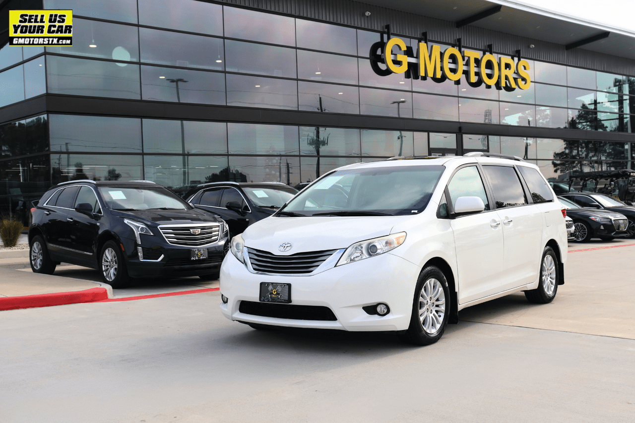 2017 TOYOTA SIENNA XLE Houston TX