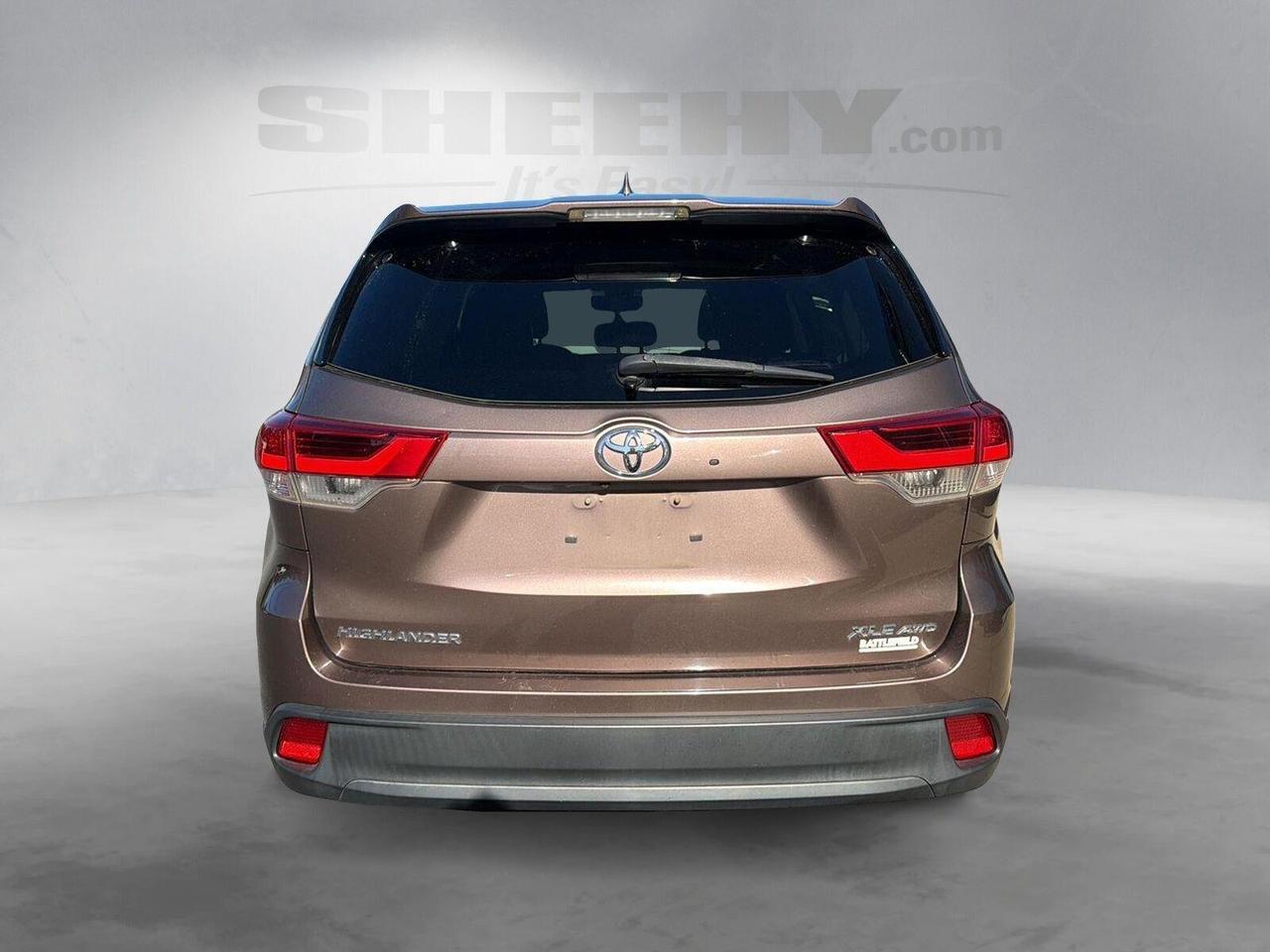 2017 TOYOTA TRUCK HIGHLANDER XLE V6 AWD Gaithersburg MD