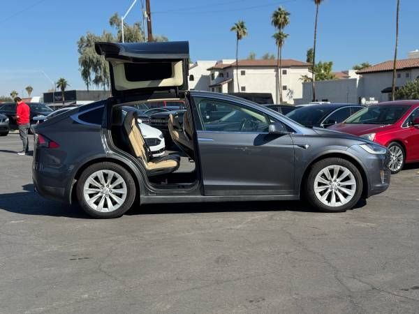 2017 Tesla Model X 100D