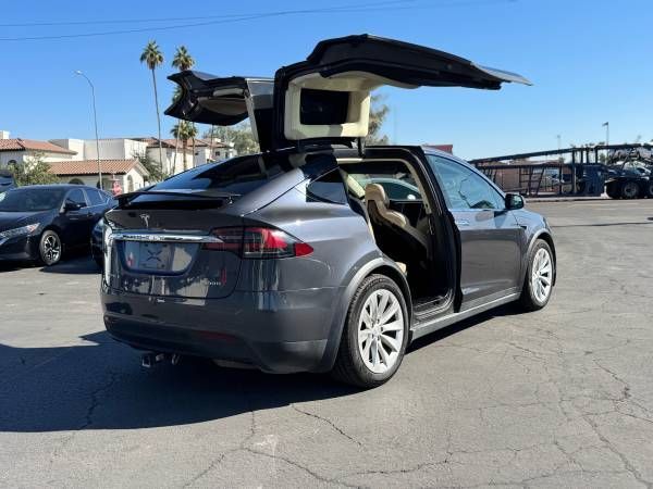 2017 Tesla Model X 100D