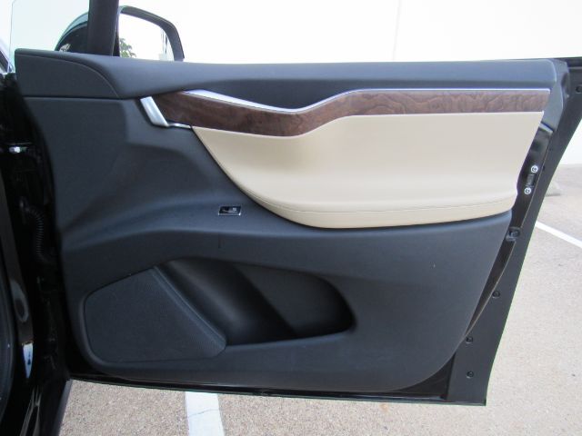 2017 Tesla Model X 75D Plano TX