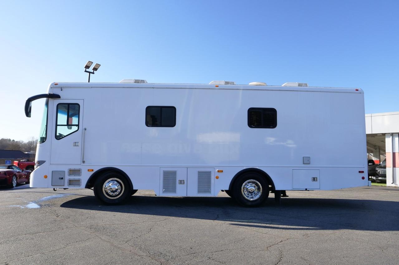 2017 Thomas Bloodmobile / Matthews Specialty Vehicles / Conversion Platform! Lincolnton NC