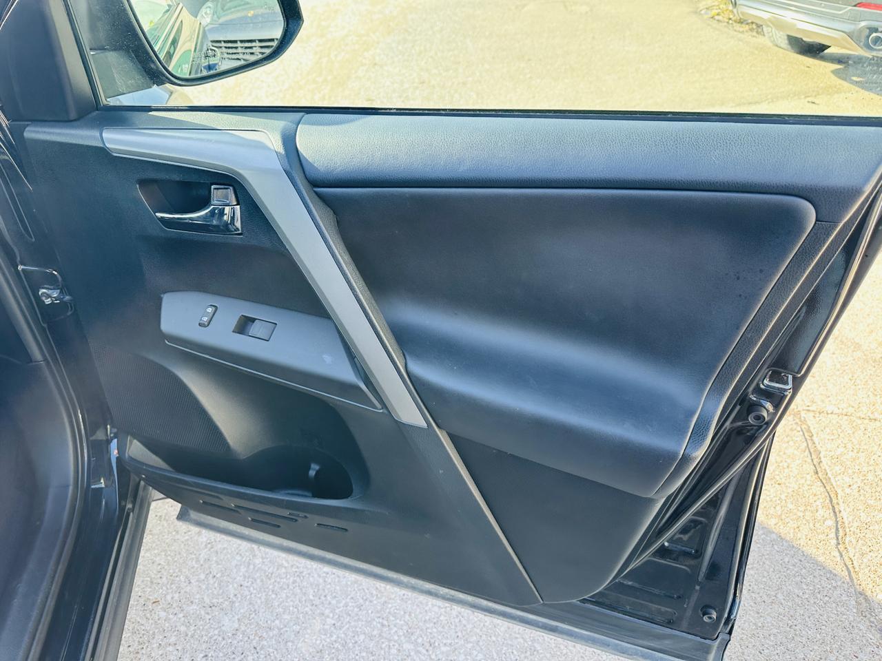 2017 Toyota Rav XLE Dallas TX