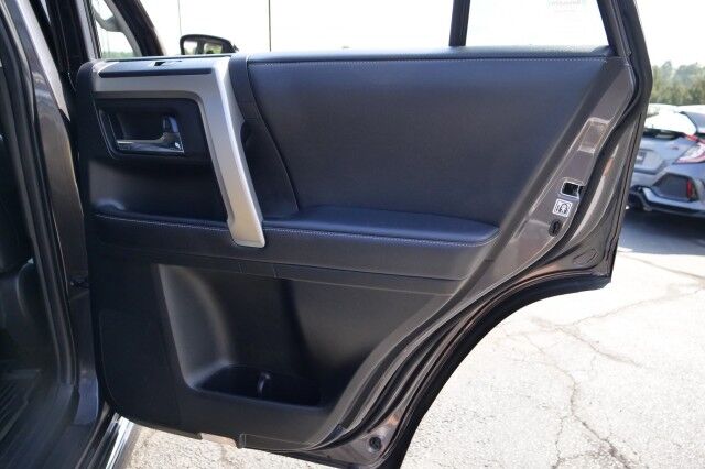 2017 Toyota 4Runner Limited 4X4 / Cooled Seats / Power Sunroof! High Point NC