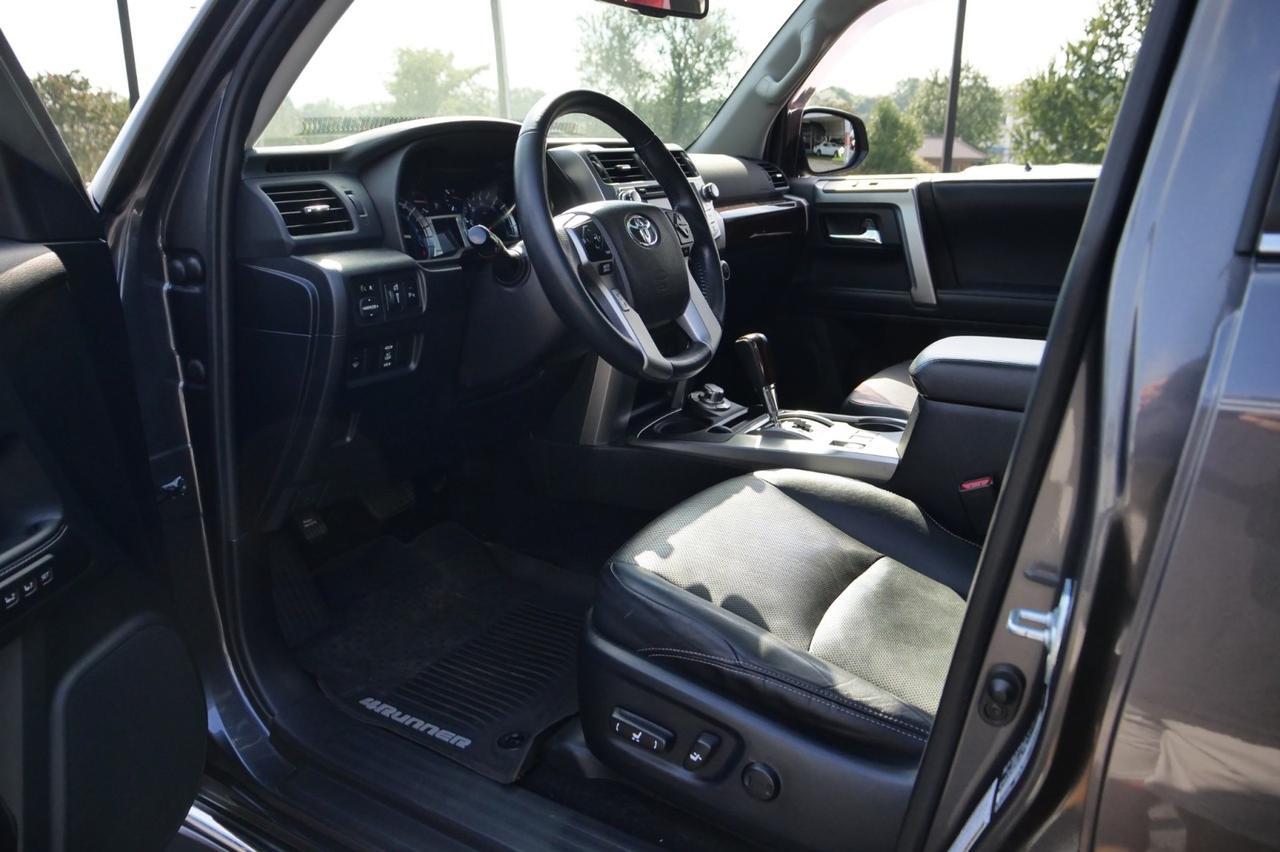 2017 Toyota 4Runner Limited 4X4 / Cooled Seats / Power Sunroof! Lincolnton NC