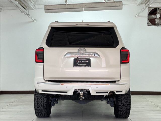 2017 Toyota 4Runner Limited SR5 Premium photo 3