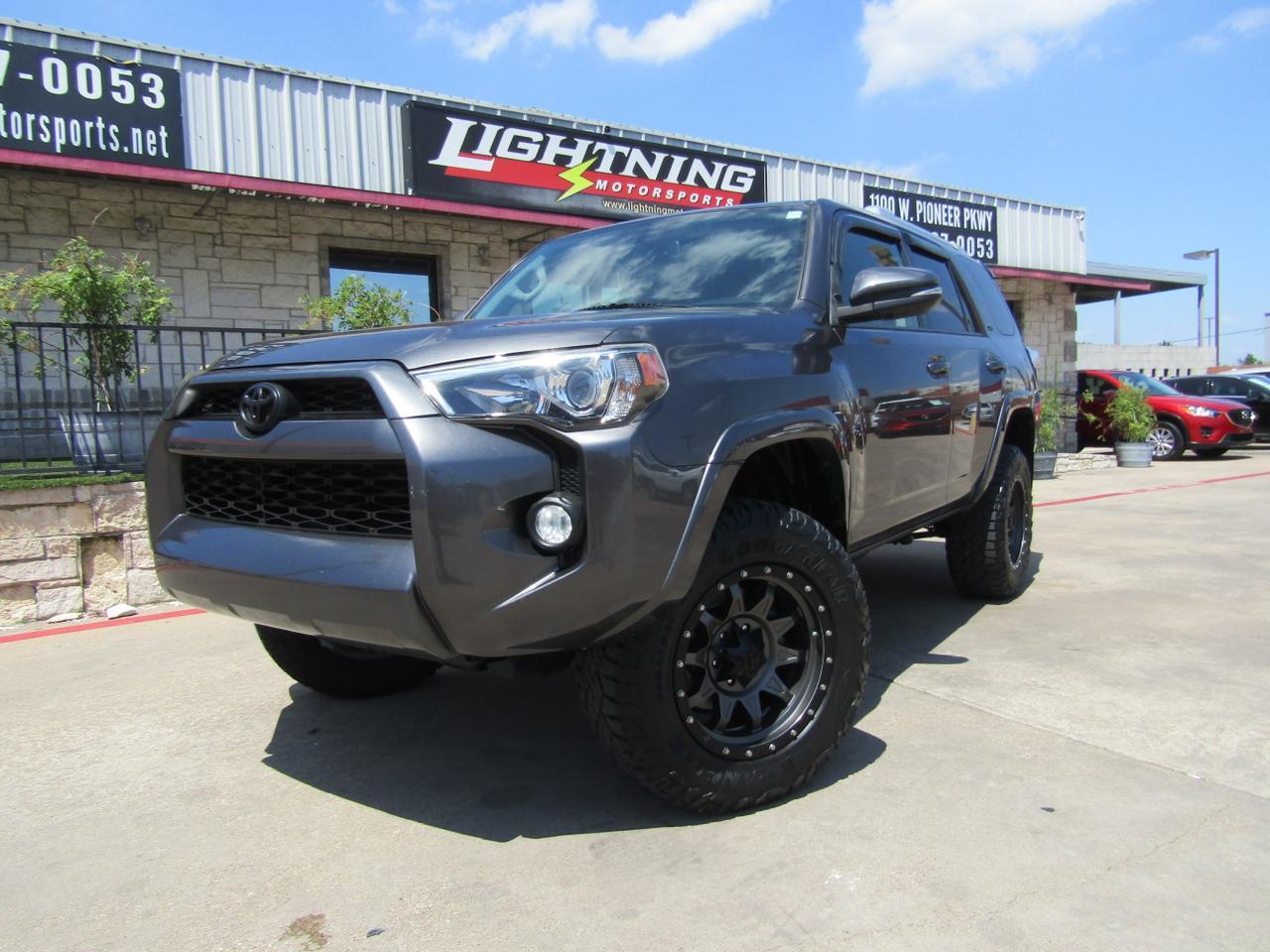 2017 Toyota 4Runner SR5 4WD (Natl)