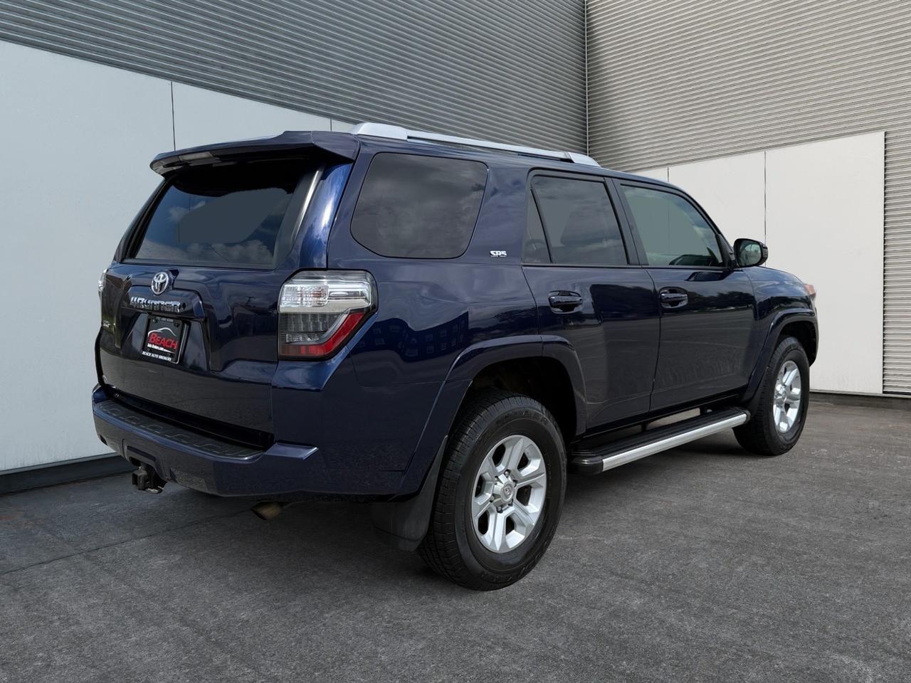 2017 Toyota 4Runner SR5, BACKUP CAMERA, POWER MIRRORS, TOW PACKAGE, BLUETOOTH, REMOTE KEYLESS ENTRY, TINTED GLASS, ONLY 1 OWNER! Norfolk VA