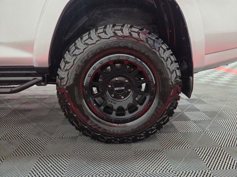 2017 Toyota 4Runner SR5 Premium 4WD 4.0L V6 Method Wheels BF Goodrich Tires FREE WARRANTY Arlington TX