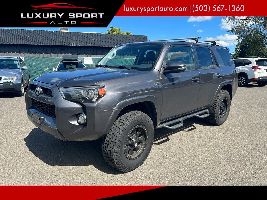 2017 Toyota 4Runner SR5 Premium 4x4 V6's photo