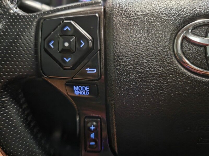 2017 Toyota 4Runner TRD Off Road 2WD 4.0L V6 GPS Backup Camera Sunroof FREE WARRANTY Arlington TX