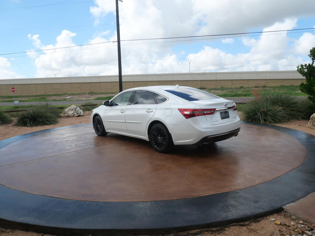 2017 Toyota Avalon Limited San Juan TX