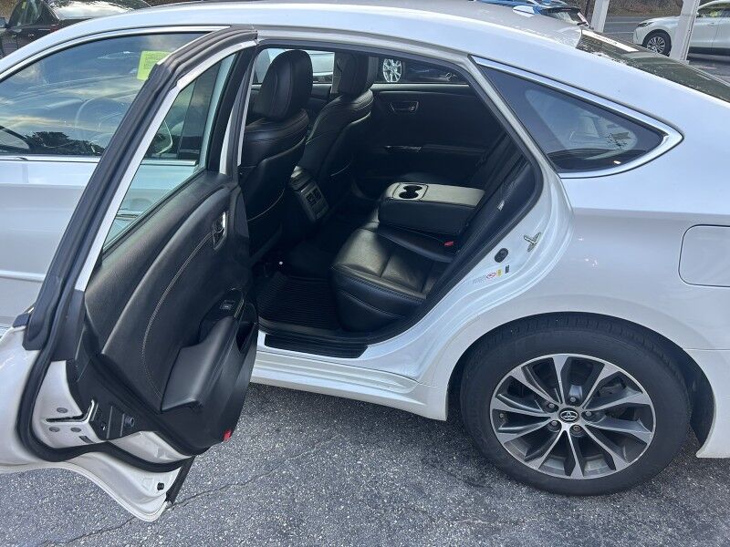 2017 Toyota Avalon Limited Webster MA
