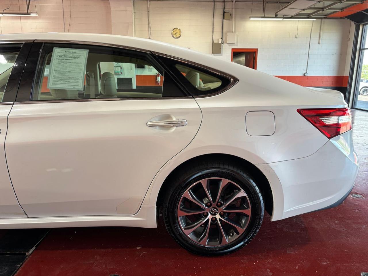 2017 Toyota Avalon XLE Franklin OH