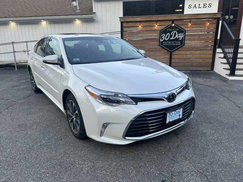 2017 Toyota Avalon XLE Premium - EXCELLENT SERVICE HISTORY Whitinsville MA