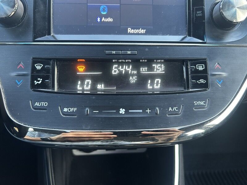 2017 Toyota Avalon XLE Premium - EXCELLENT SERVICE HISTORY Webster MA