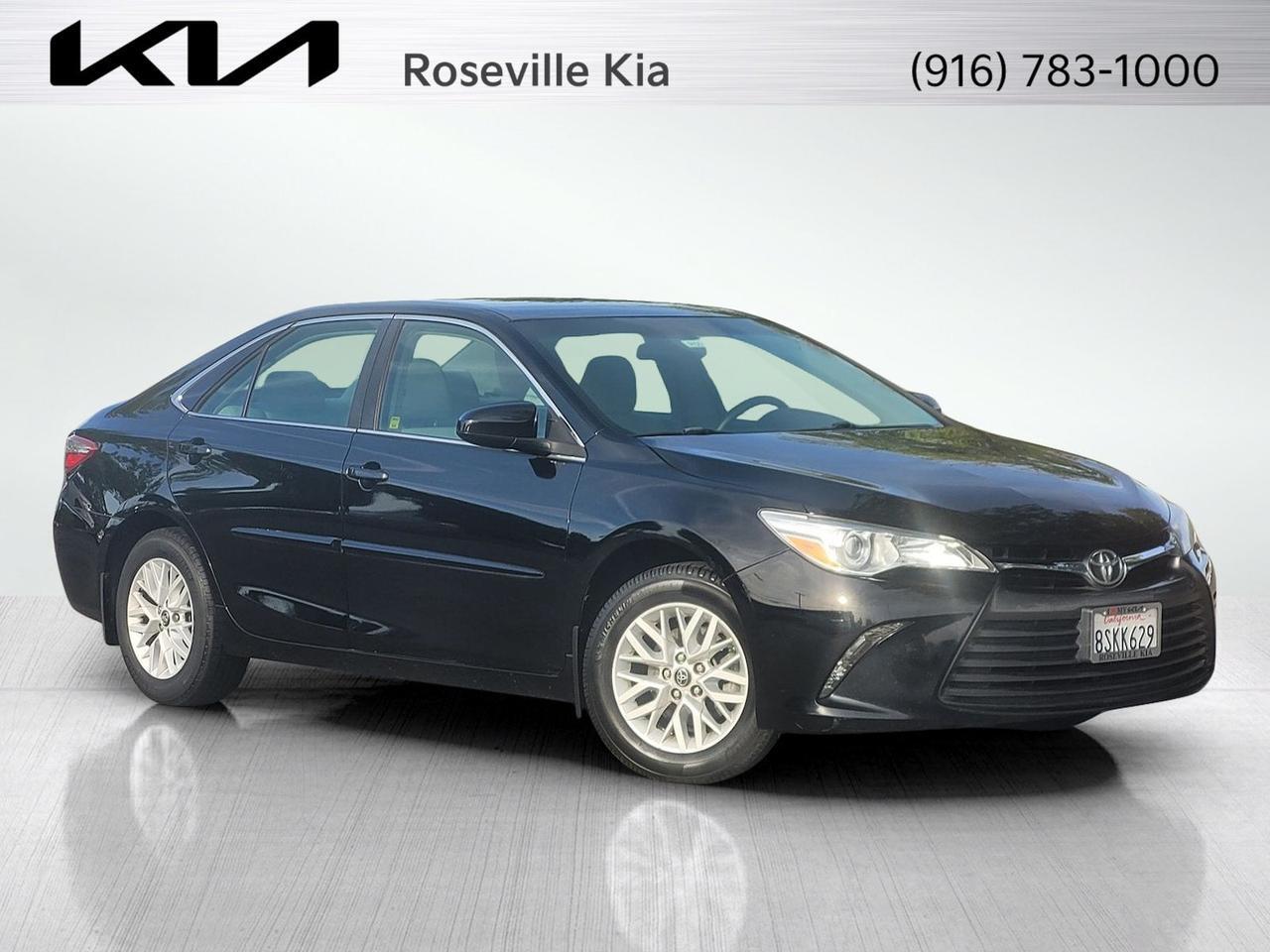 2017 Toyota CAMRY LE