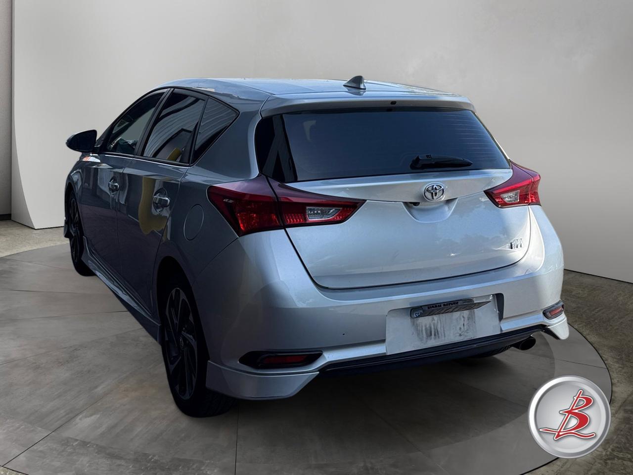 2017 Toyota COROLLA IM