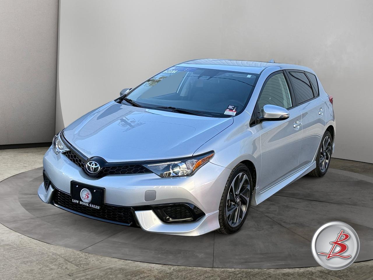 2017 Toyota COROLLA IM