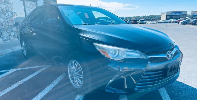 2017 Toyota Camry - SAR* LE