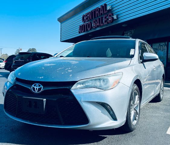 2017 Toyota Camry - SAR SE