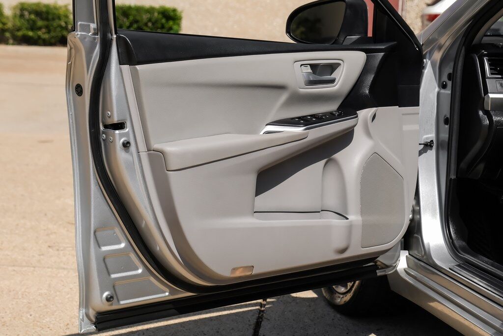 2017 Toyota Camry Carrollton TX