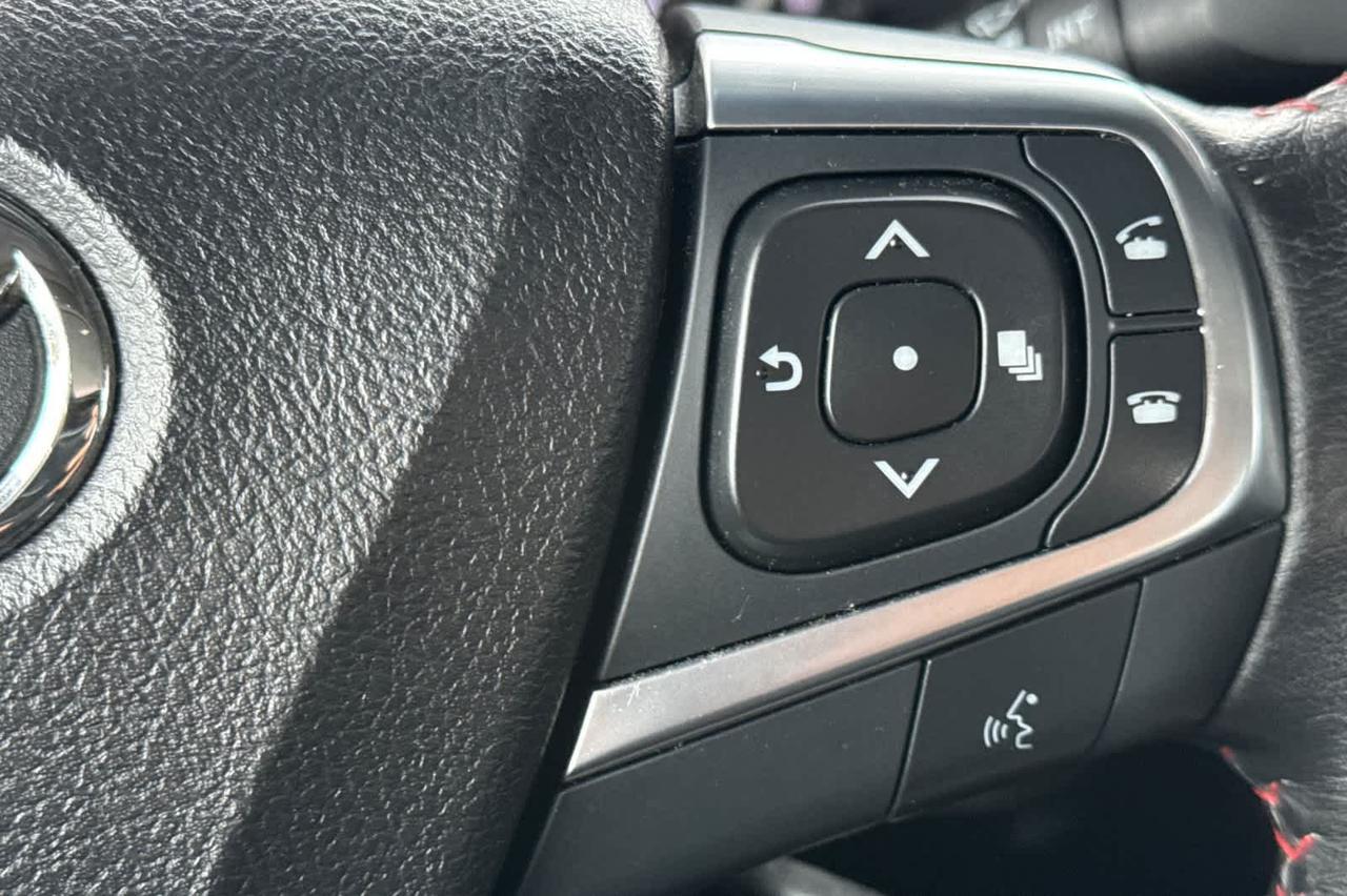 2017 Toyota Camry Hybrid SE Roseville CA