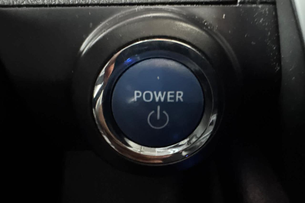 2017 Toyota Camry Hybrid SE Roseville CA