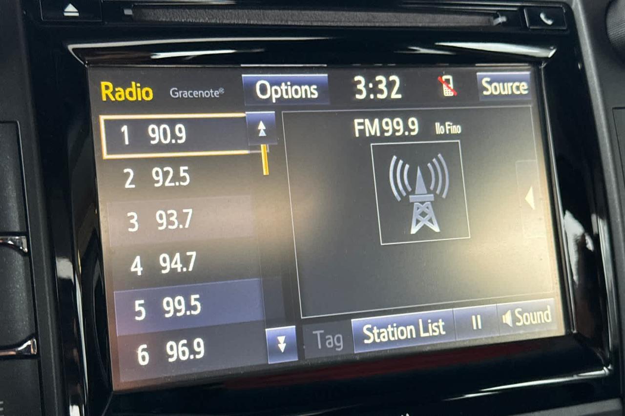 2017 Toyota Camry Hybrid SE Roseville CA