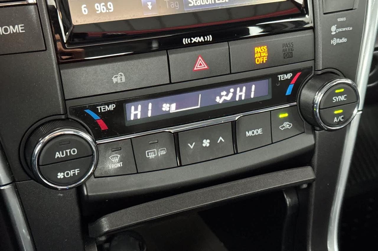 2017 Toyota Camry Hybrid SE Roseville CA