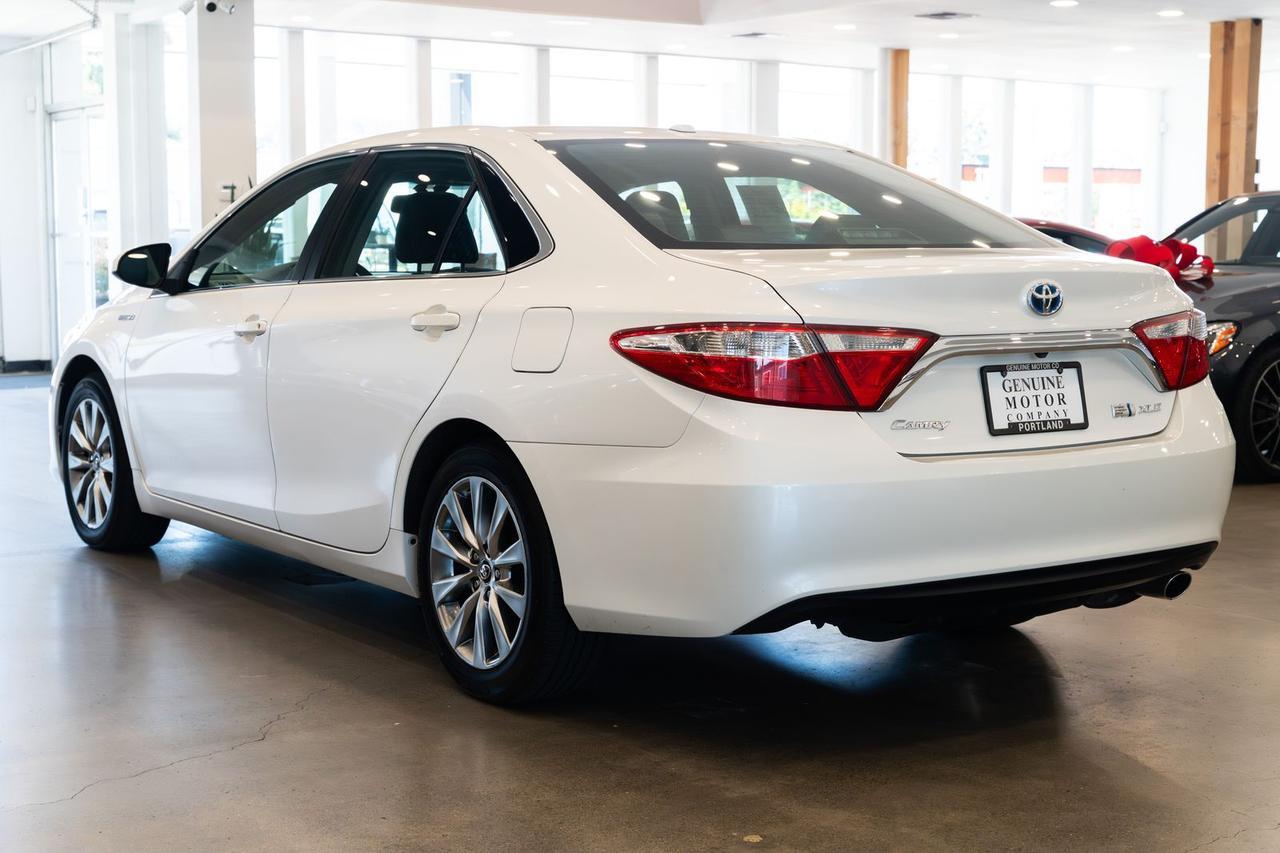 2017 Toyota Camry Hybrid XLE Gladstone OR